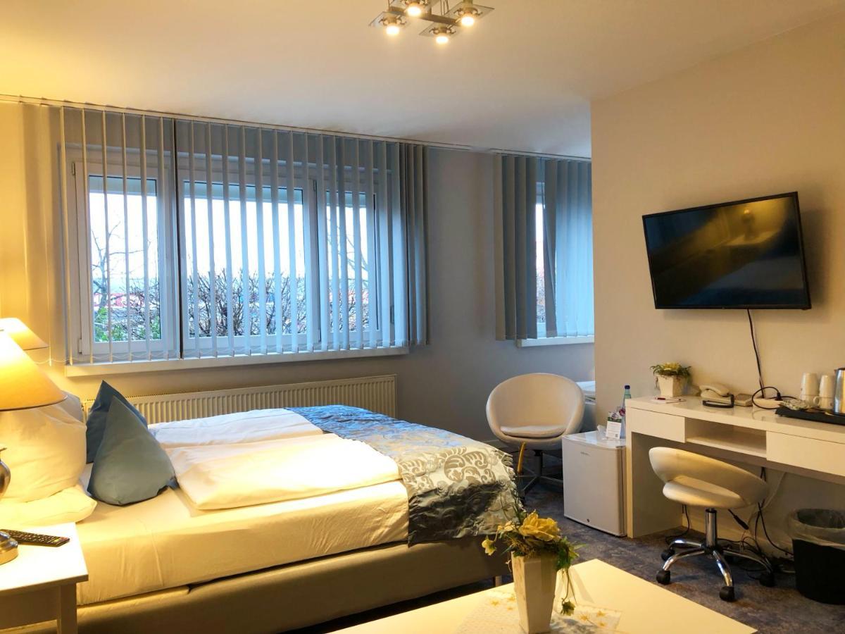 Hotel Kristall Weisswasser Esterno foto